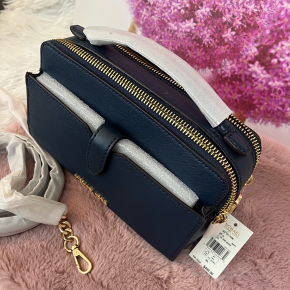 ‼️SOLD ‼️Mk Crossbody - Picture 8 of 10